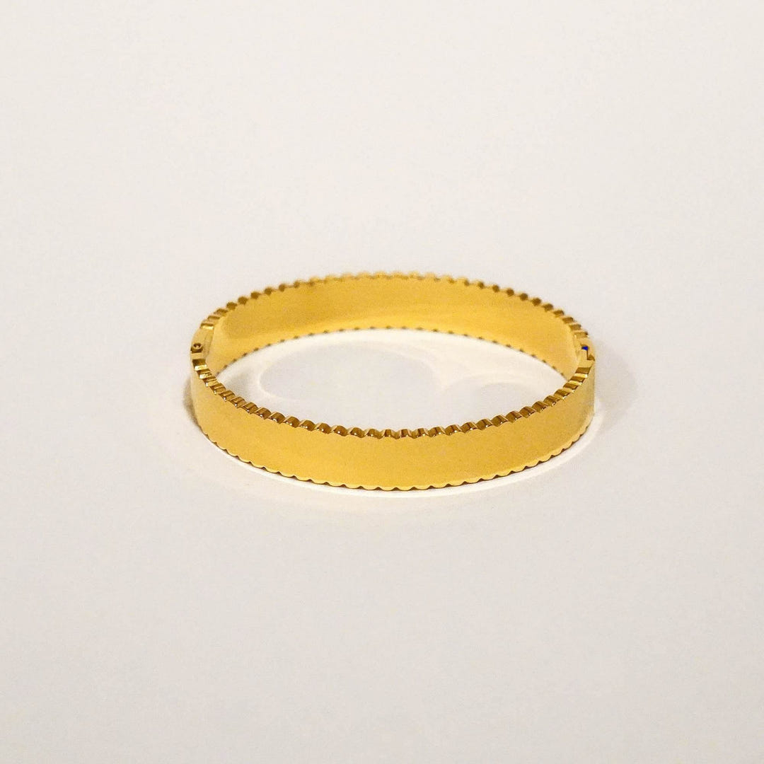 Bella Five Clover Colour Solid Bangle